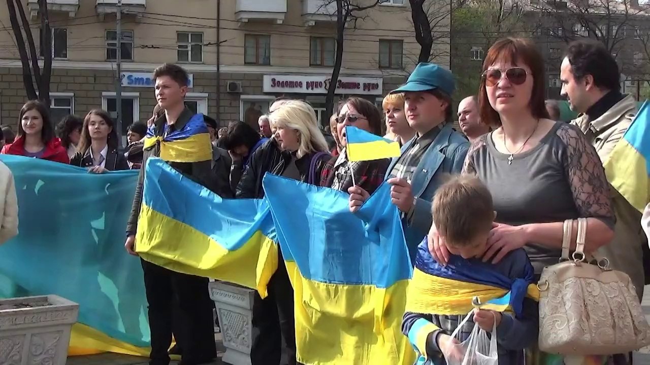 Pro-Kiev protesters in Mariupol call for unified Ukraine