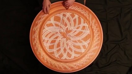 Une roue d'argile et des Mandalas