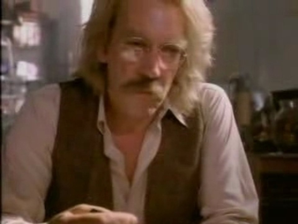 Kate Bush - Cloudbusting