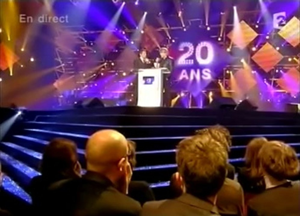 2005/03/05 Arno - Chic Et Pas Cher (20e Victoires de la musique)