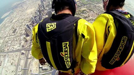 Deux Français sautent en BASE Jump depuis la plus haute tour du monde !