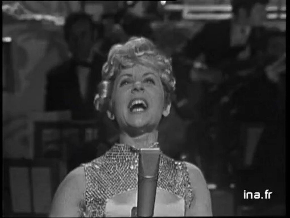 Annie Cordy "Six roses"