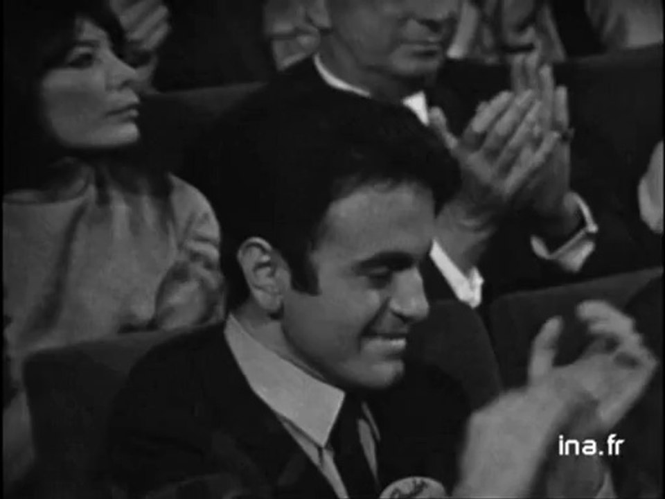 Catherine Sauvage "Est-ce ainsi que les hommes vivent ?"