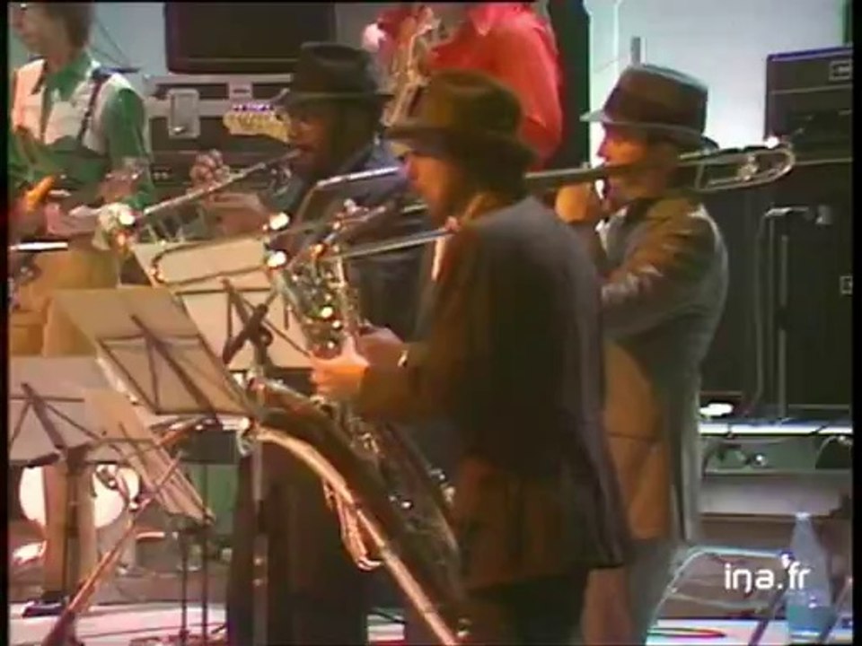 Eddy Mitchell "A crédit et en stéréo"