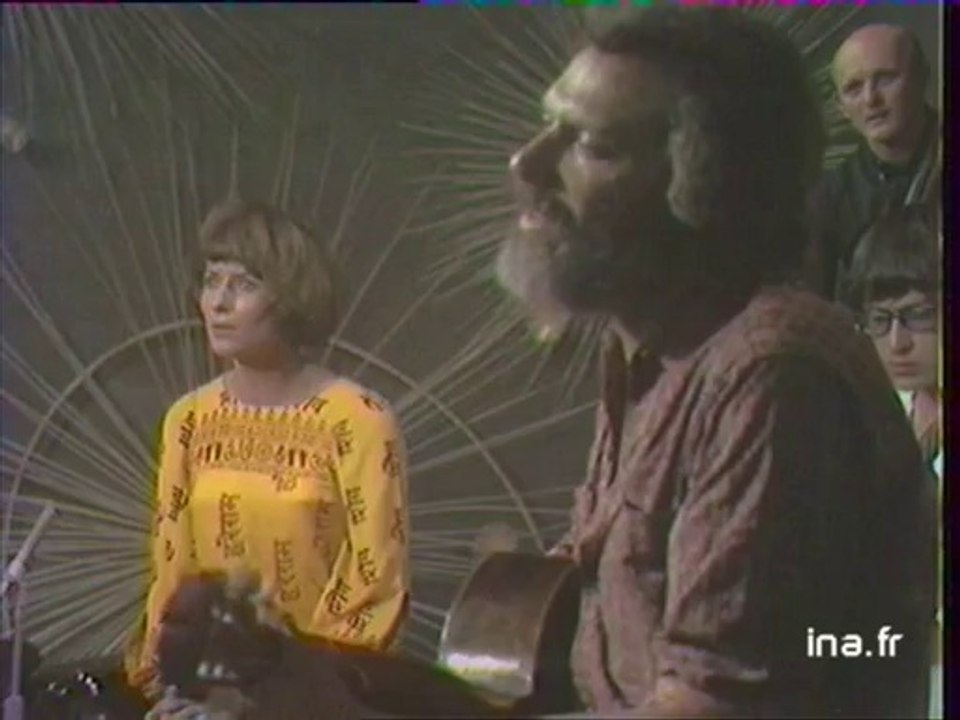 Georges Moustaki "Gaspard" (live officiel) - Archive INA