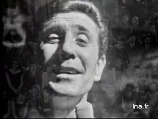 Gilbert Bécaud "Quand il est mort le poète"