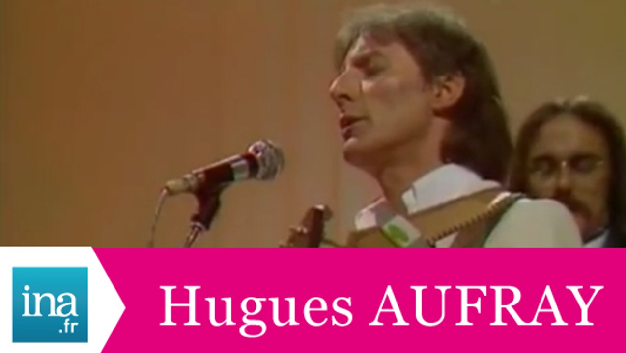 Hugues Aufray "La fille du Nord" (live officiel) - Archive INA