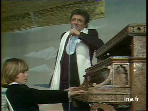Jacques Martin Le piano de la plage (live officiel) - Archive INA