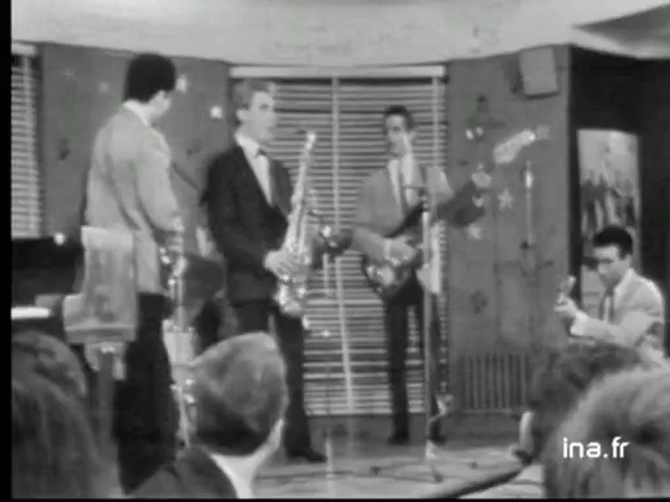 Les Chaussettes noires