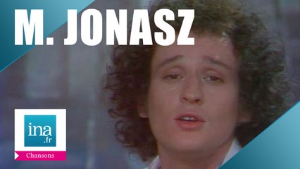 Michel Jonasz "les Vacances au bord de la mer" (live officiel) - Archive INA