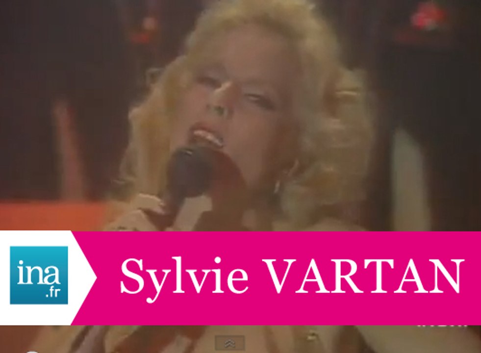 Sylvie Vartan "Des heures de désir" (live officiel) - Archive INA