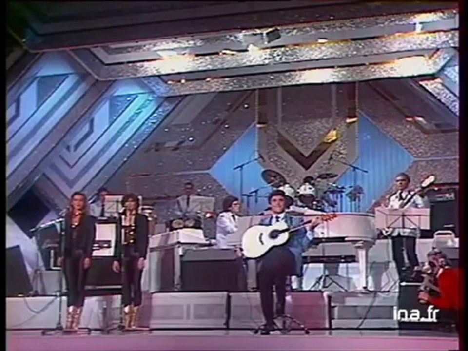 Sacha Distel à la guitare sur un air de jazz Vidéo Dailymotion