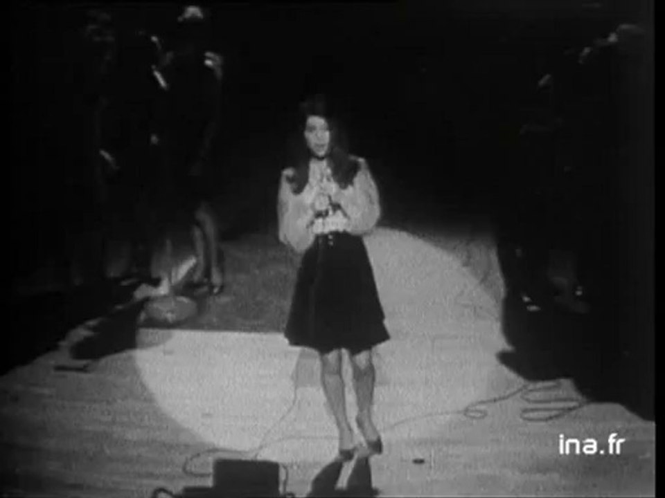 Sheila "Oh mon dieu, qu'elle est mignonne!"