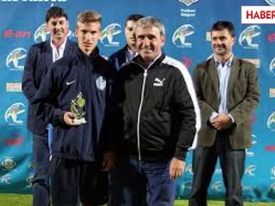 Barcelona, Matyas Tajti ile Anlaştı