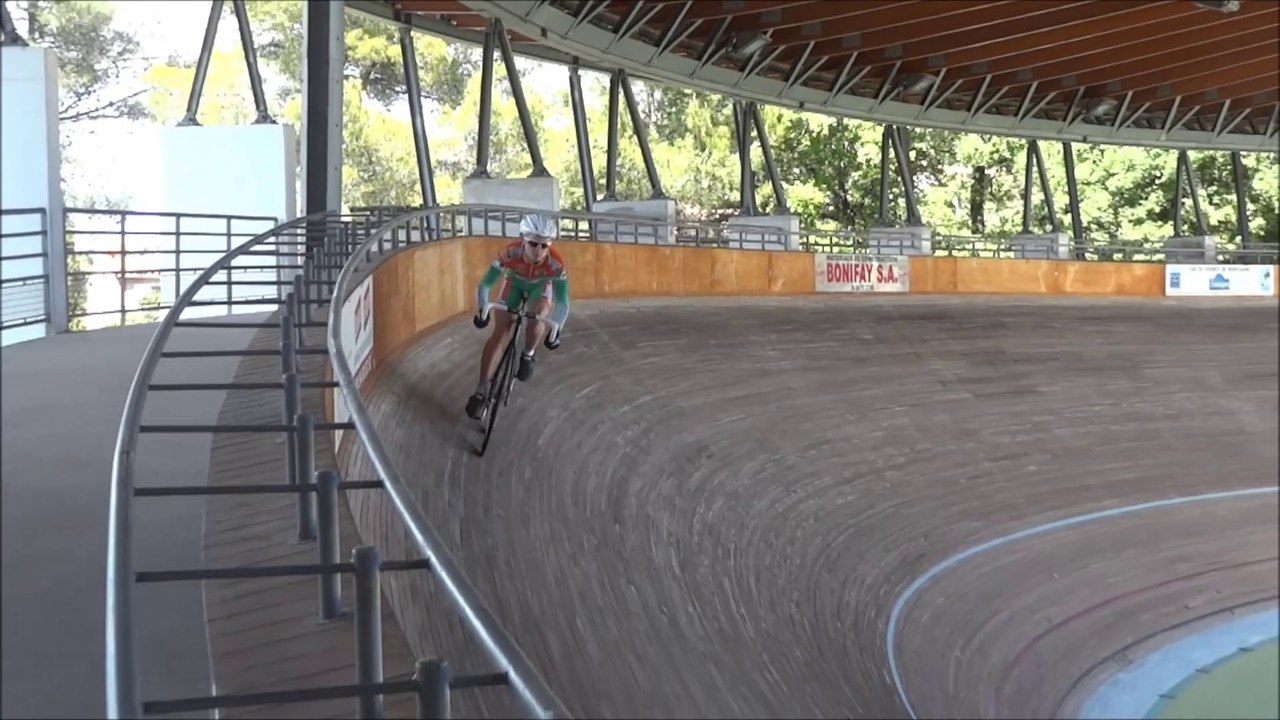 Piste Hyères 200 m lancé Thomas