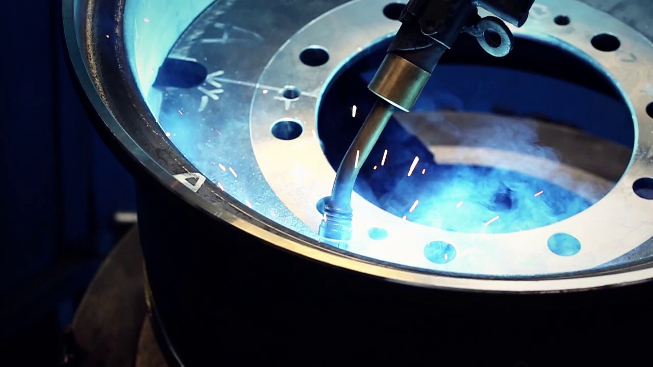 Bouzinac Industrie - Fabricant de roues acier Poids Lourds, Génie Civil, Manutention et Agricole