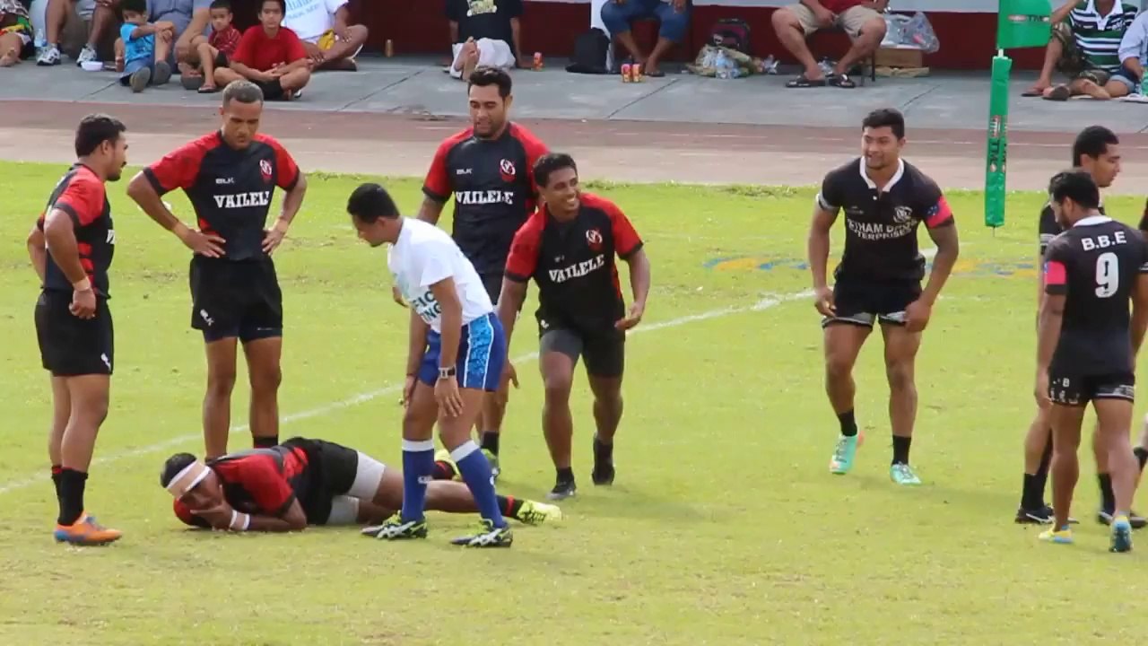 This rugby player is a big cheater! More than soccer player! ahaha