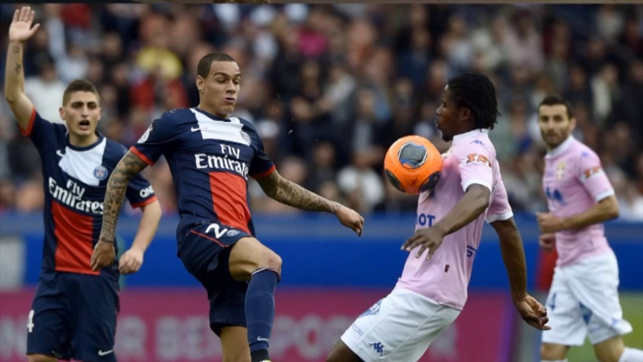 Cavani: 'Noch ein Sieg bis zum Titel'