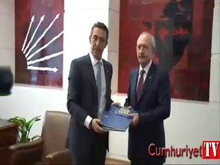 Ali Koç toplanan imzaları Kılıçdaroğlu'na verdi
