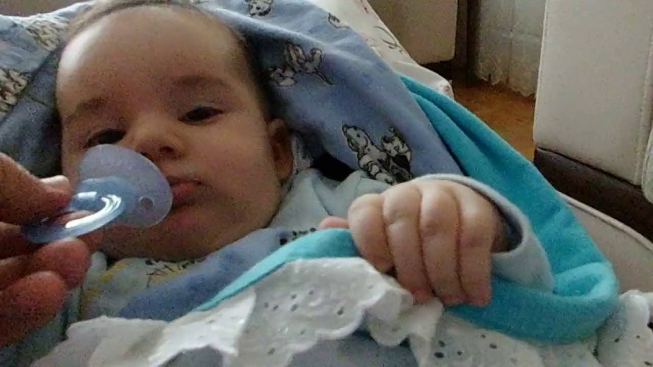 Kaan Kanat Emzik Almıyor