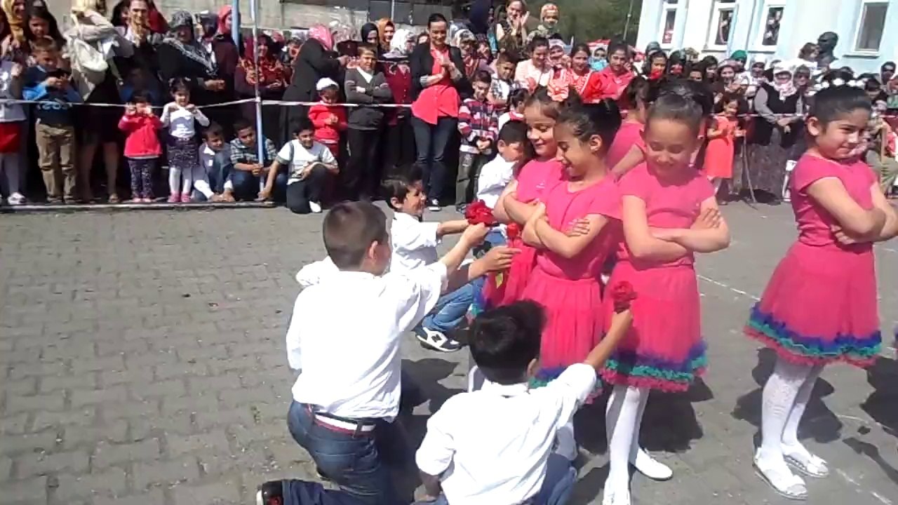 Kutlukent 80. Yıl İlkokulu 2-A sınıfı 23 Nisan Kutlamaları (2014)