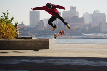 New Balance Numeric presents Pinnytown - Skateboard