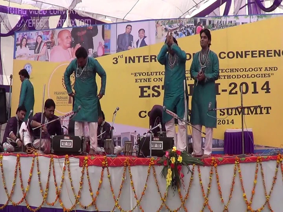 A great performance by Qawwal Niazi Nizami Brothers Live At Haryana Inida