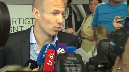 Arjen Robben habla en su llegada a Munich