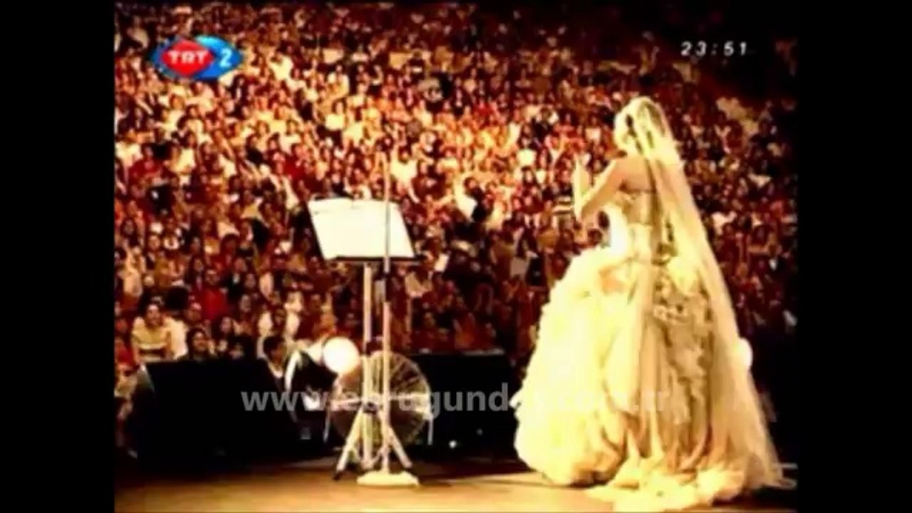 EBRU GÜNDEŞ - FIRTINALAR UNUTURUM HARBİYE 2007 (1)