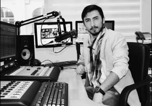 Dolunay Özer - Mavi Gözlü Dev (Nazım Hikmet )