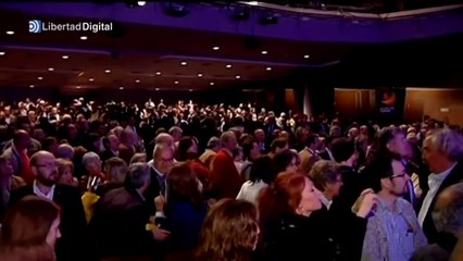 Sociedad Civil Catalana abarrota un teatro de Barcelona contra el separatismo