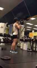Crazy bodybulding workout! Amazing choregraphy...