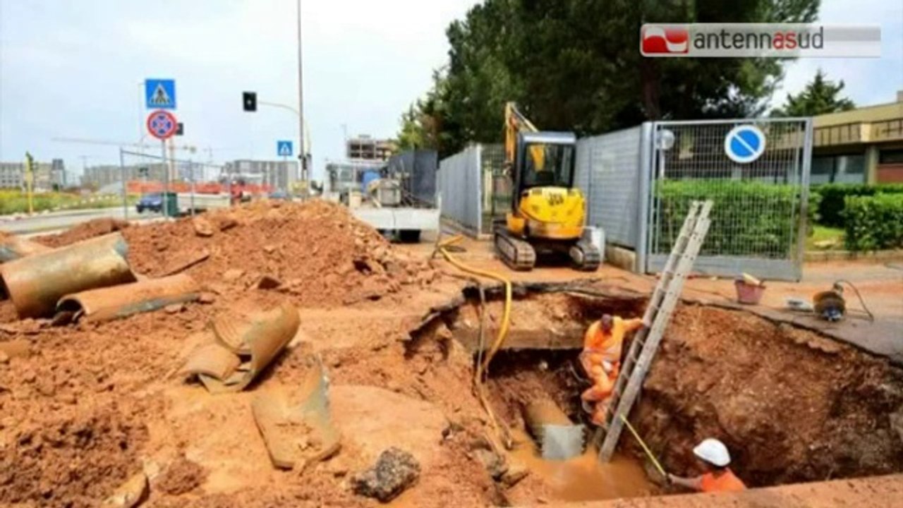 TG 24.04.14 Bari, quartiere San Paolo senz'acqua.