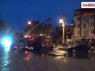 Kız Öğrencilerin Kaldığı Apartın Bitişiğinde Yangın