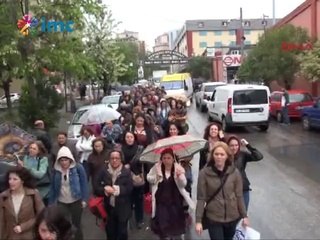 Cinsiyetçi manşete tepki: Medya elini bedenimden çek!