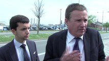 Nicolas Dupont-Aignan en campagne à Calais pour les élections européennes