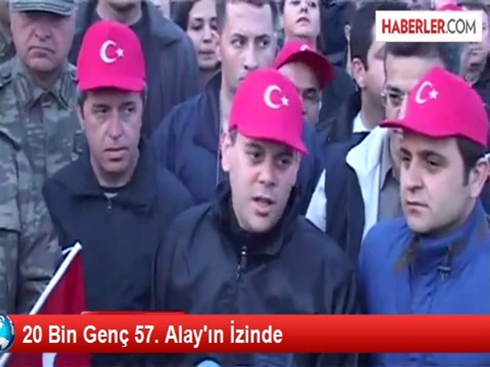 Çanakkale'de 20 Bin İzci Dedelerinin İzinde Yürüdü