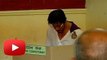 Shahrukh Khan Casts His VOTE | Lok Sabha Elections 2014