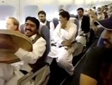 ‫پردیسی بھائیوں کا پی آی اے جہاز میں پشتو... - Naswar Khan  نسوار خان _ Facebook‬