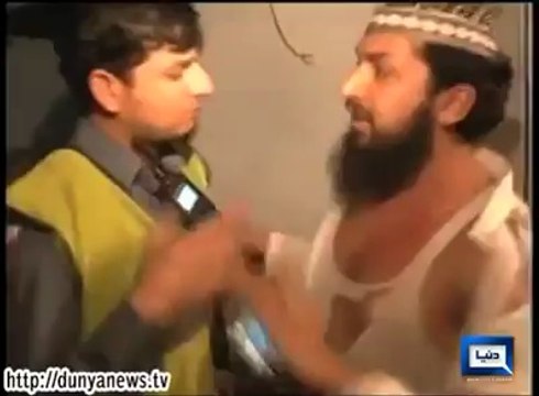 Lahore,Traffic wardens misuse their rights. Hit two people for not giving them a lift..