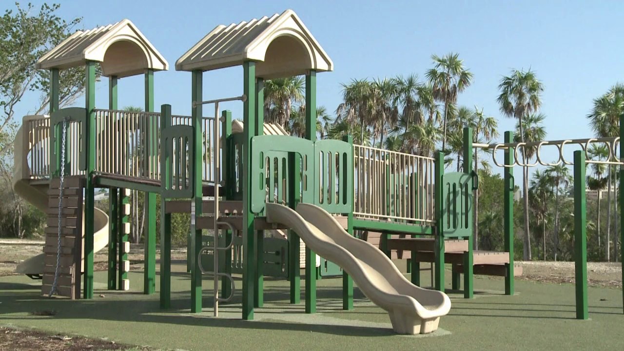 Guantanamo: beschauliches leben neben gefangenenlager