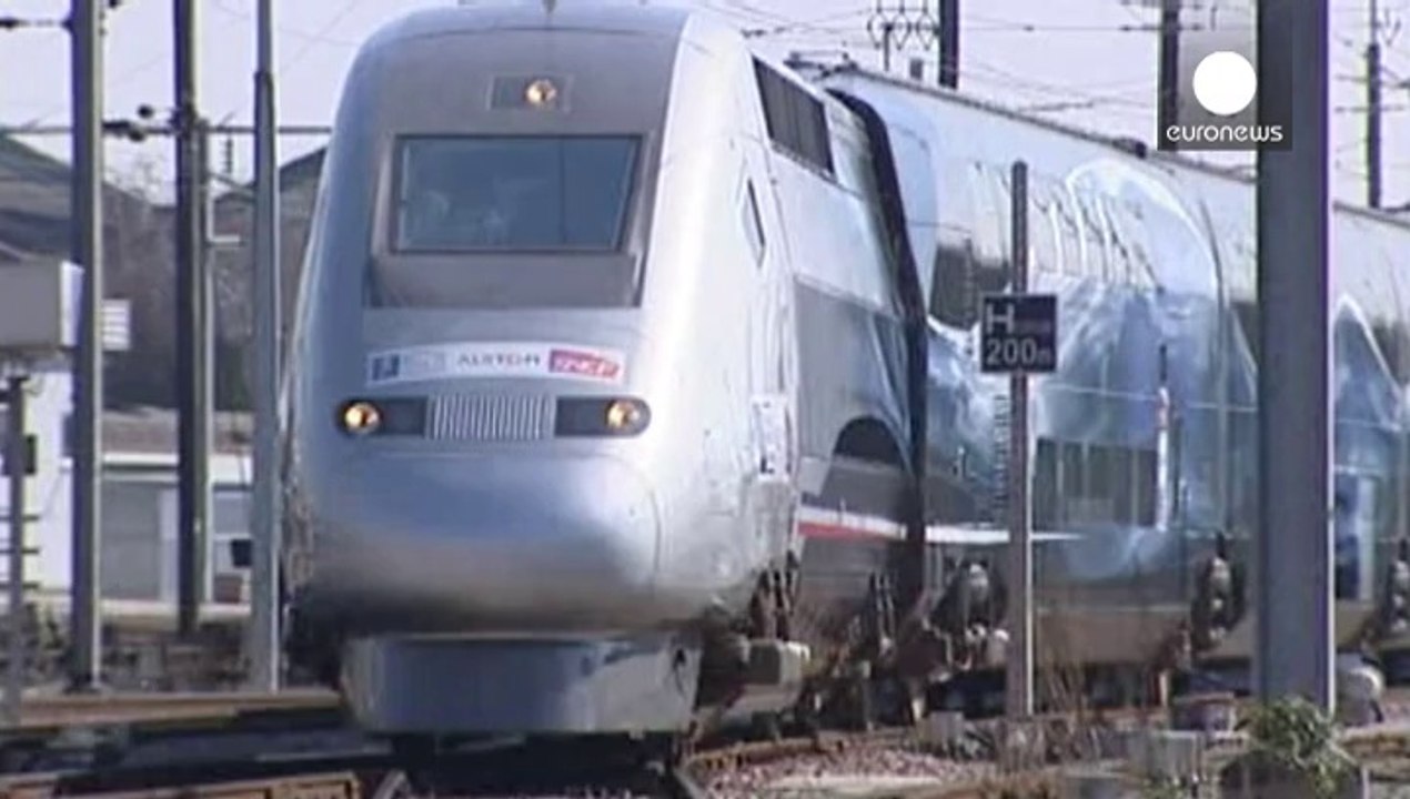 General Electric Alstom hamlesi için masada