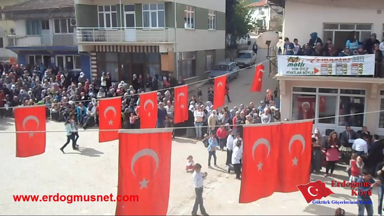 Erdoğmuş Şehit Ramazan Demirci İlkokulu 3-A Sınıfı Öğrencilerinin 23 Nisan 2014 Ulusal Egemenlik ve Çocuk Bayramı  Gösterisi