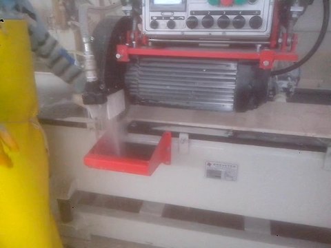 BANTLI MERMER KAFAKESME MAKİNASI (BREVETEK MAKİNE OTOMASYON TASARIM PATENTLİDİR)