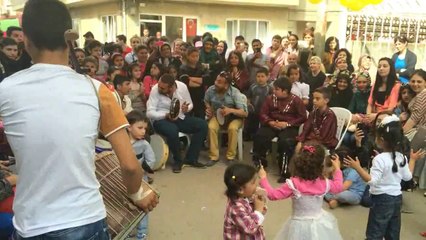 Çınarlı Çağdaş Gençlerinin müzik gösterisi