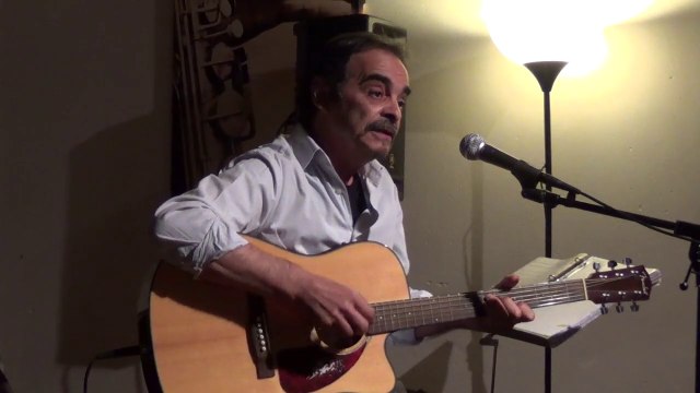 Salernes Var Richard Daumas chante BRASSENS àu restaurant L’ENDROIT le Vendredi 25 avril 2014 Salernes Dracénie Var