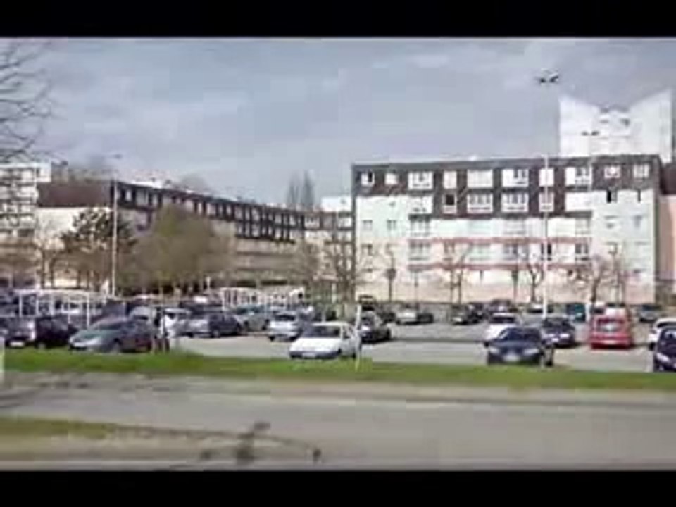 Evreux (27) : visite de la cité "La Madeleine"