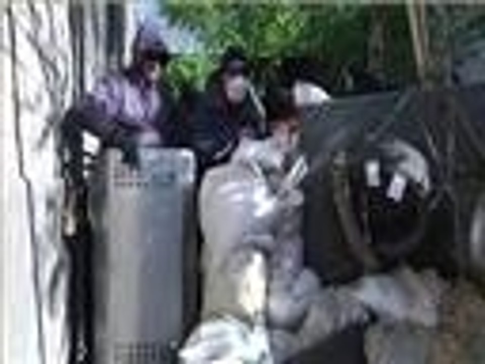 تقرير من برنامج ما وراء الخبر 25/4/2014