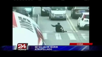 VIDEO: le pasa por encima un camión y sobrevive en China