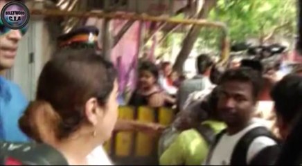 Ajay Devgn, Sonam Kapoor and Dharmendra Cast their Vote  - Part 1